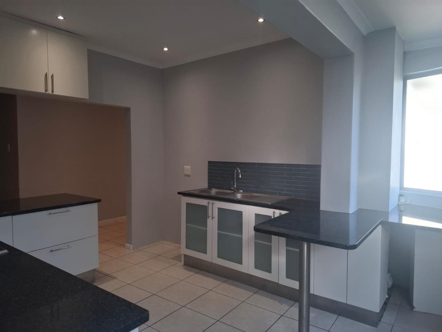 To Let 2 Bedroom Property for Rent in Gardens Western Cape